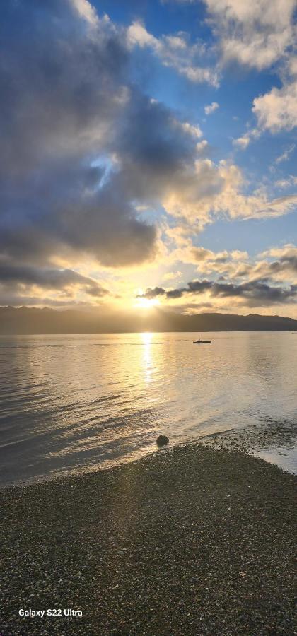 Chue&Larry'S Beachside Homestay Libagon Dış mekan fotoğraf