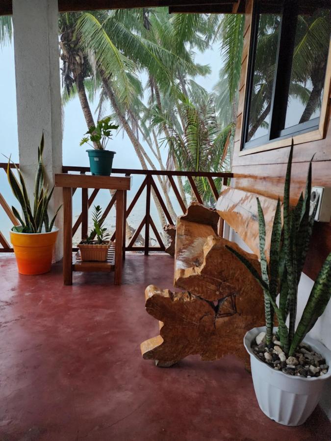 Chue&Larry'S Beachside Homestay Libagon Dış mekan fotoğraf